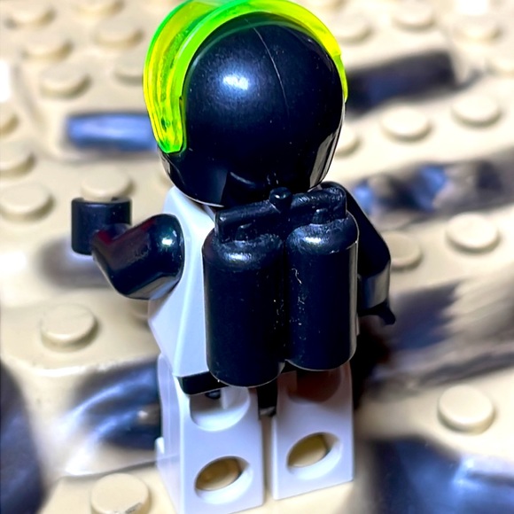 Lego Blacktron 2 Sp002 - Picture 5 of 7